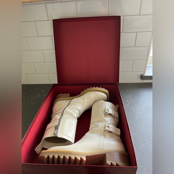 Tamara Mellon Perfecto Vitello Boots in off white - Picture 3 of 14